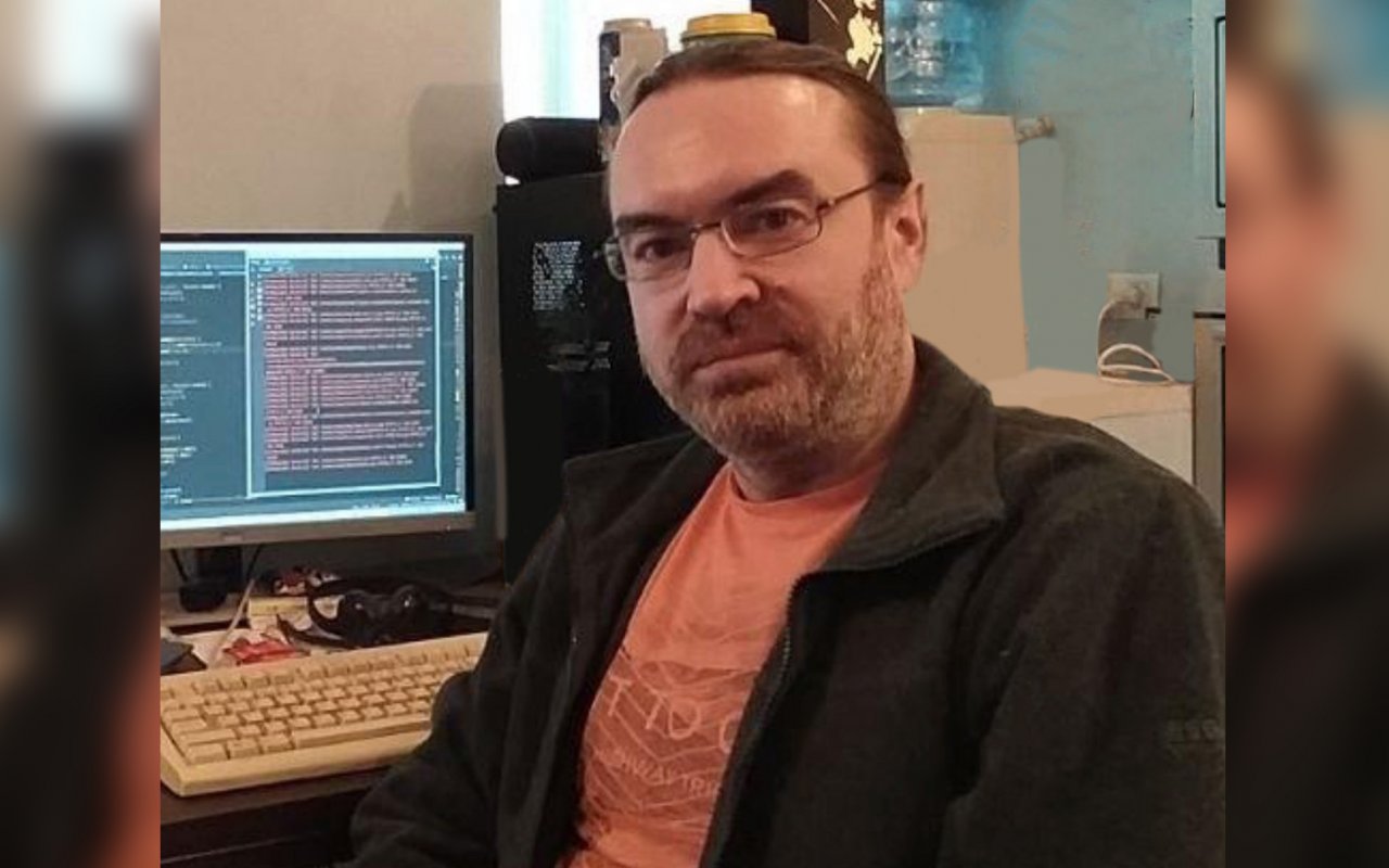 Александр Васильев