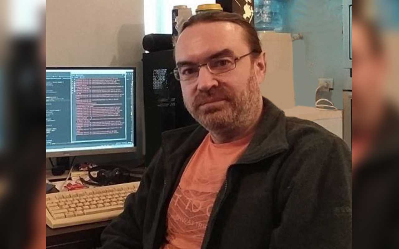 Александр Васильев